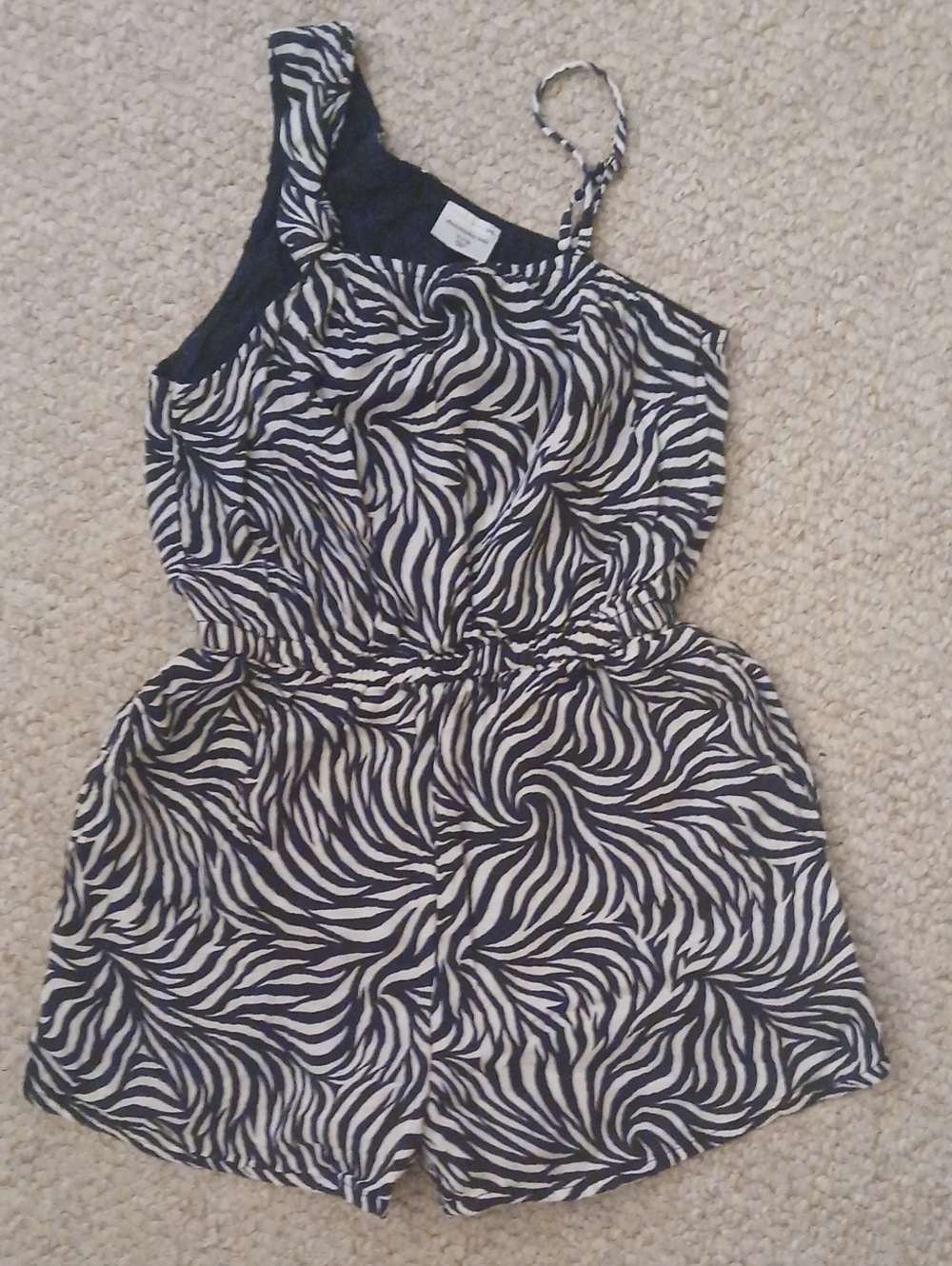 Abercrombie Kids Black & White Swirl Zebra Print Romper Size 11/12